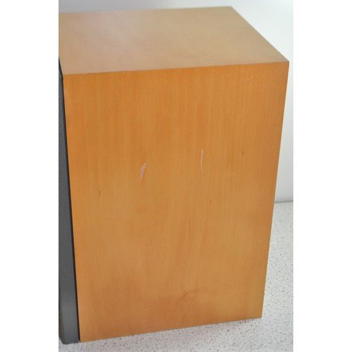 Dynaudio Audience 52 Bookshelf Standmount Speakers Pair Working Maple Veneer - Chorlton Analogue