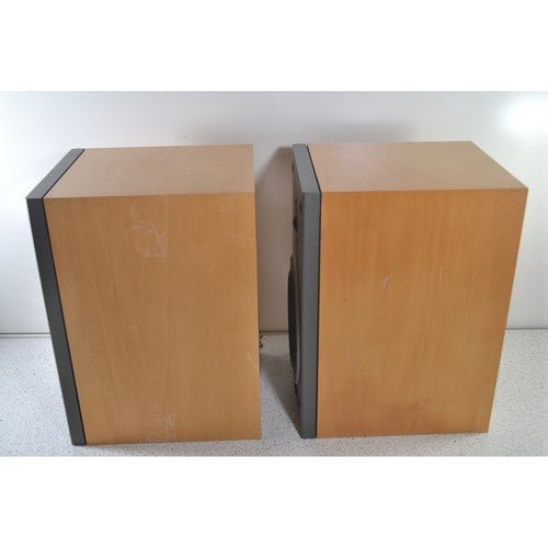 Dynaudio Audience 52 Bookshelf Standmount Speakers Pair Working Maple Veneer - Chorlton Analogue