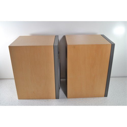 Dynaudio Audience 52 Bookshelf Standmount Speakers Pair Working Maple Veneer - Chorlton Analogue