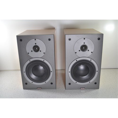 Dynaudio Audience 52 Bookshelf Standmount Speakers Pair Working Maple Veneer - Chorlton Analogue